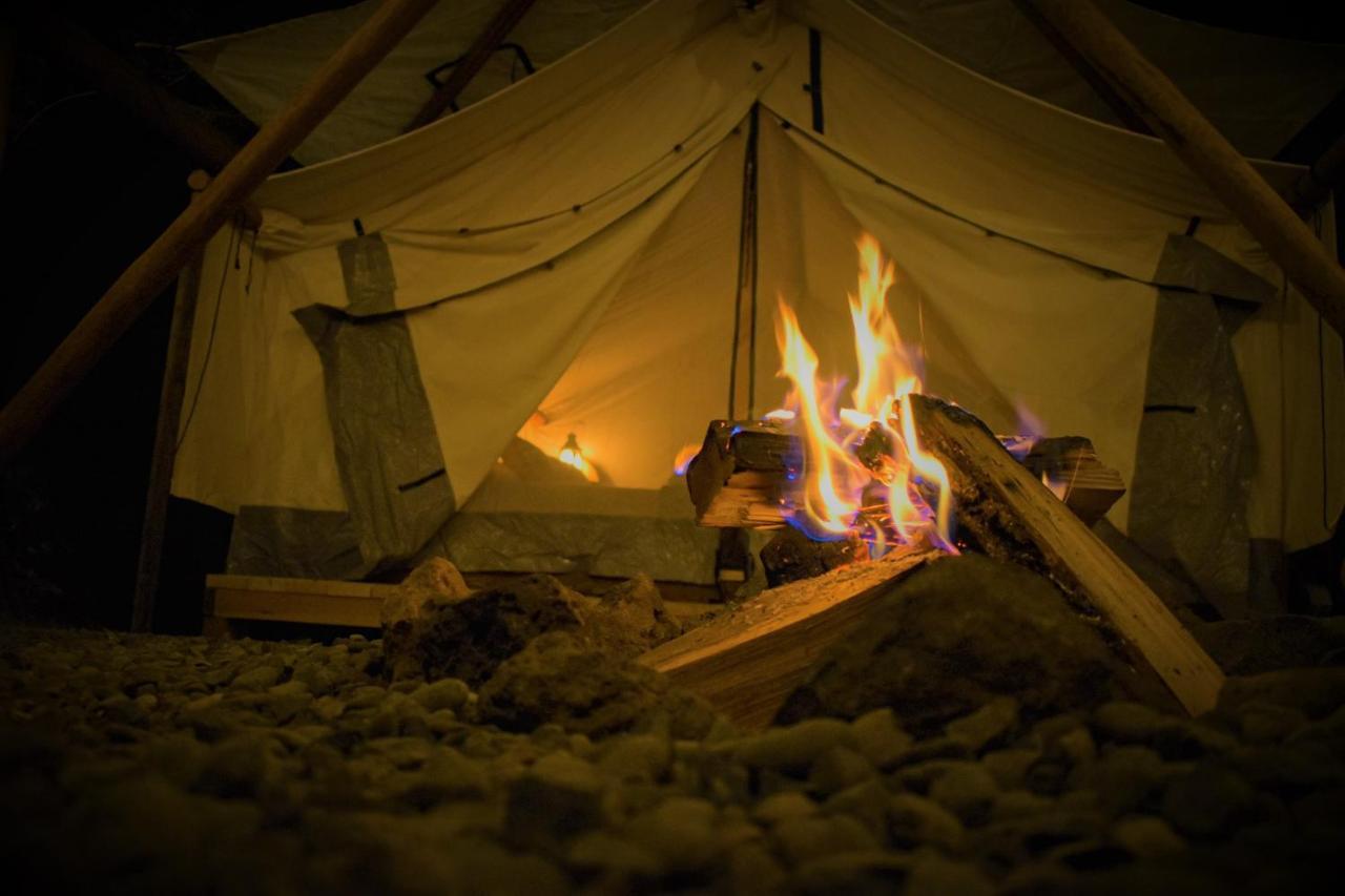 Umpqua'S Last Resort - Wilderness Cabins, Rv Park & Glamping Idleyld Park Zewnętrze zdjęcie