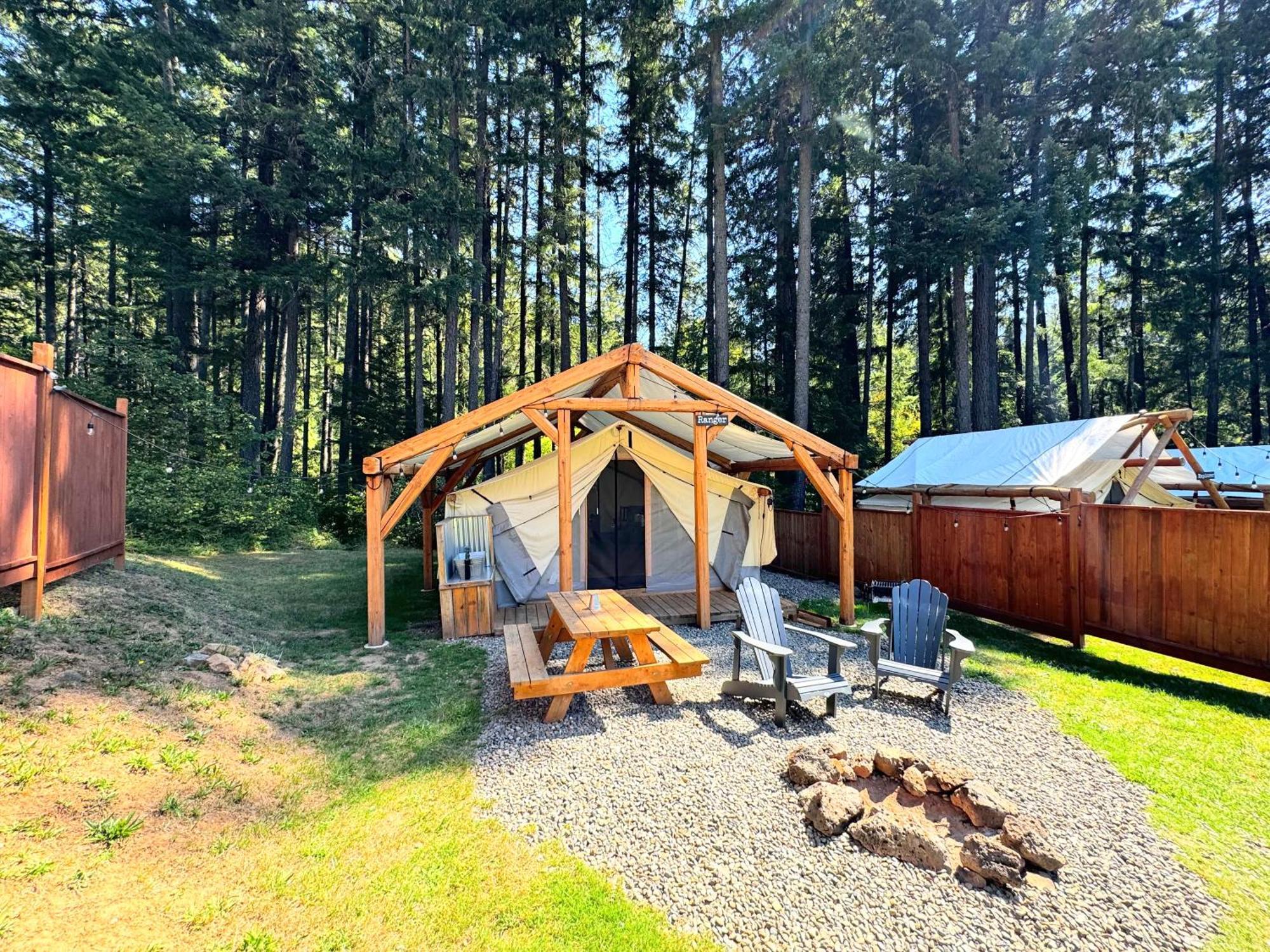 Umpqua'S Last Resort - Wilderness Cabins, Rv Park & Glamping Idleyld Park Zewnętrze zdjęcie