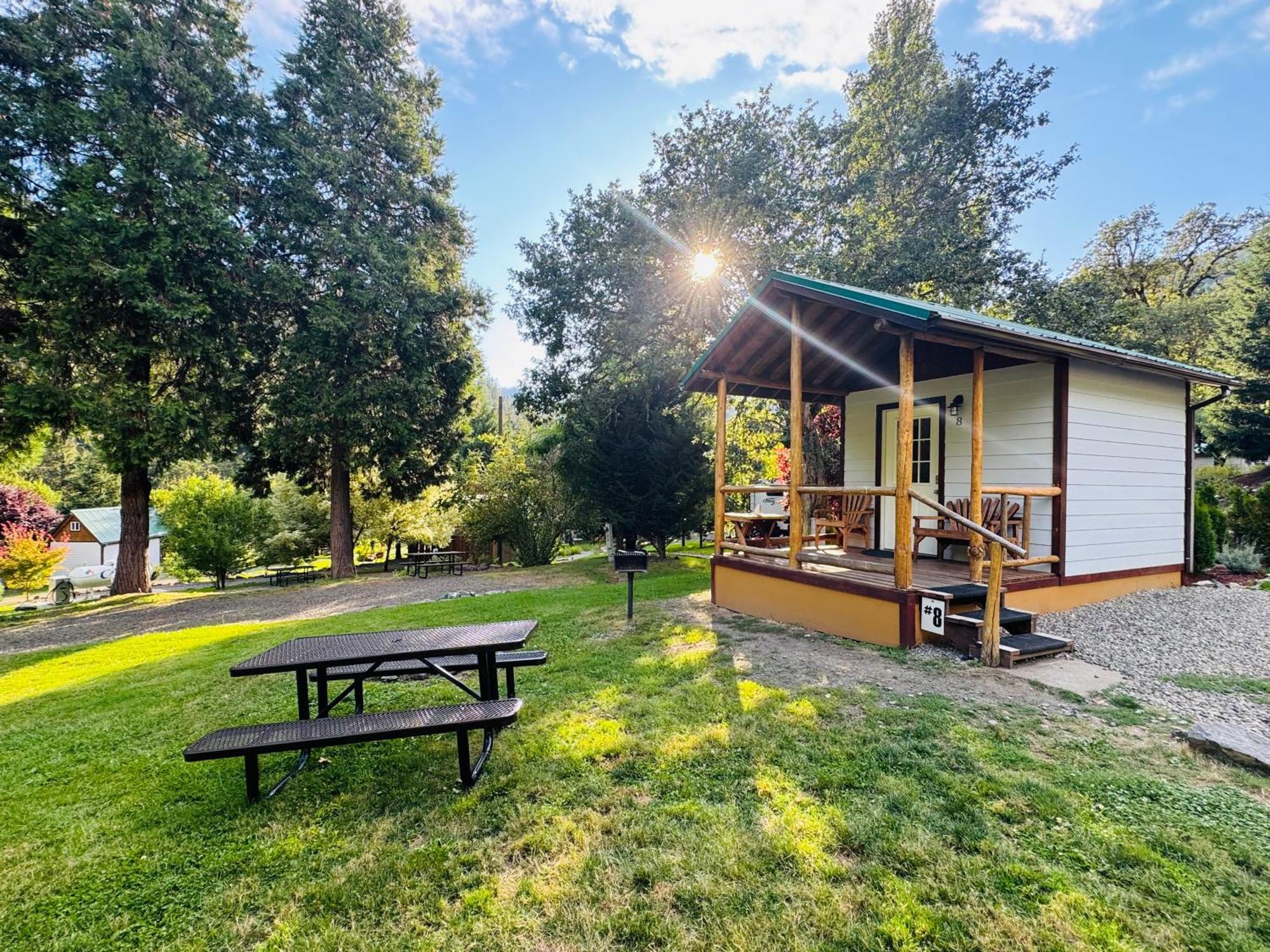 Umpqua'S Last Resort - Wilderness Cabins, Rv Park & Glamping Idleyld Park Zewnętrze zdjęcie