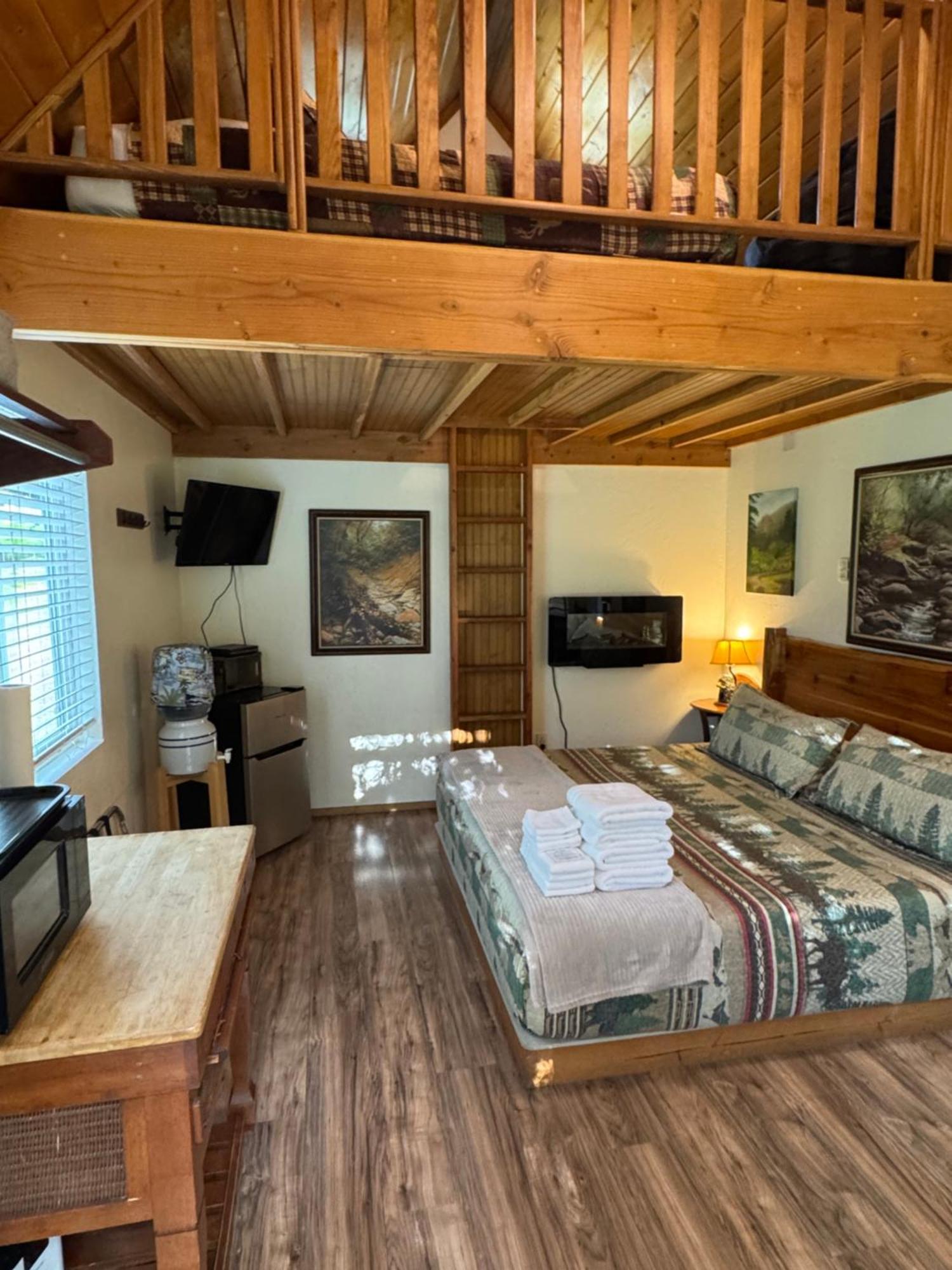 Umpqua'S Last Resort - Wilderness Cabins, Rv Park & Glamping Idleyld Park Zewnętrze zdjęcie