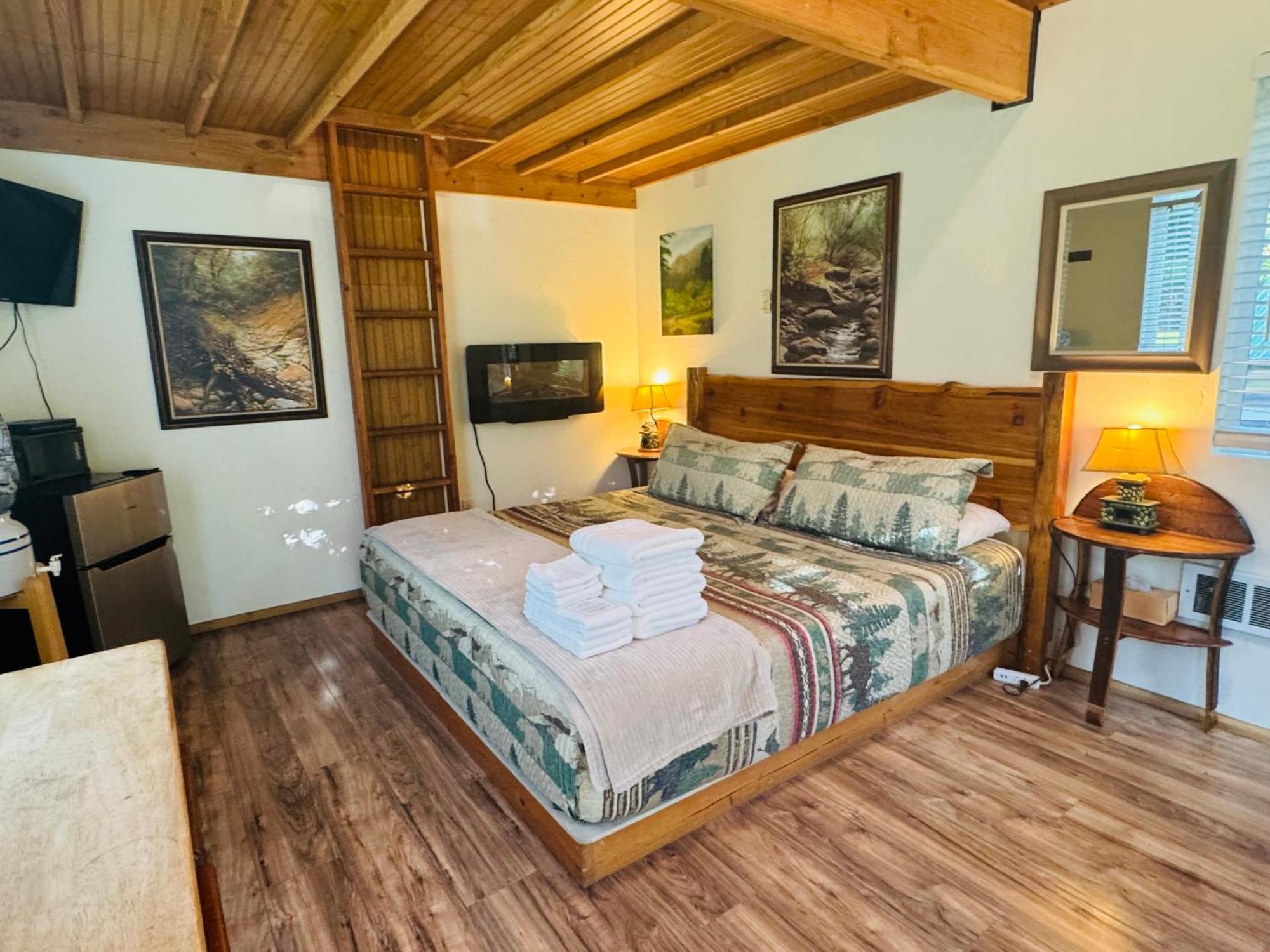 Umpqua'S Last Resort - Wilderness Cabins, Rv Park & Glamping Idleyld Park Zewnętrze zdjęcie