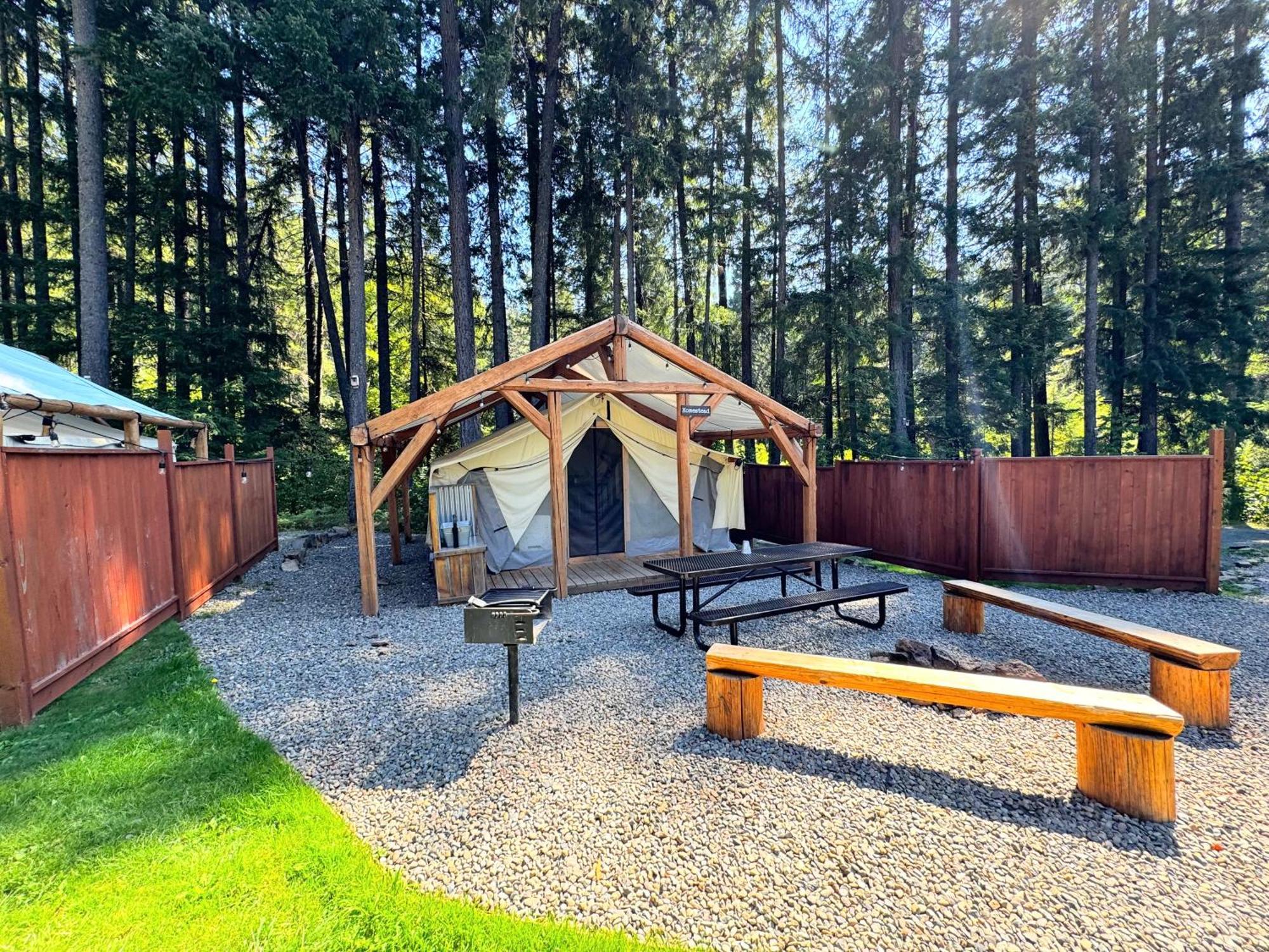 Umpqua'S Last Resort - Wilderness Cabins, Rv Park & Glamping Idleyld Park Zewnętrze zdjęcie